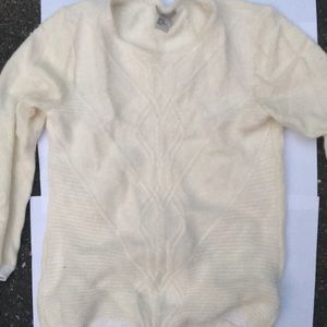 H and M sweater super soft